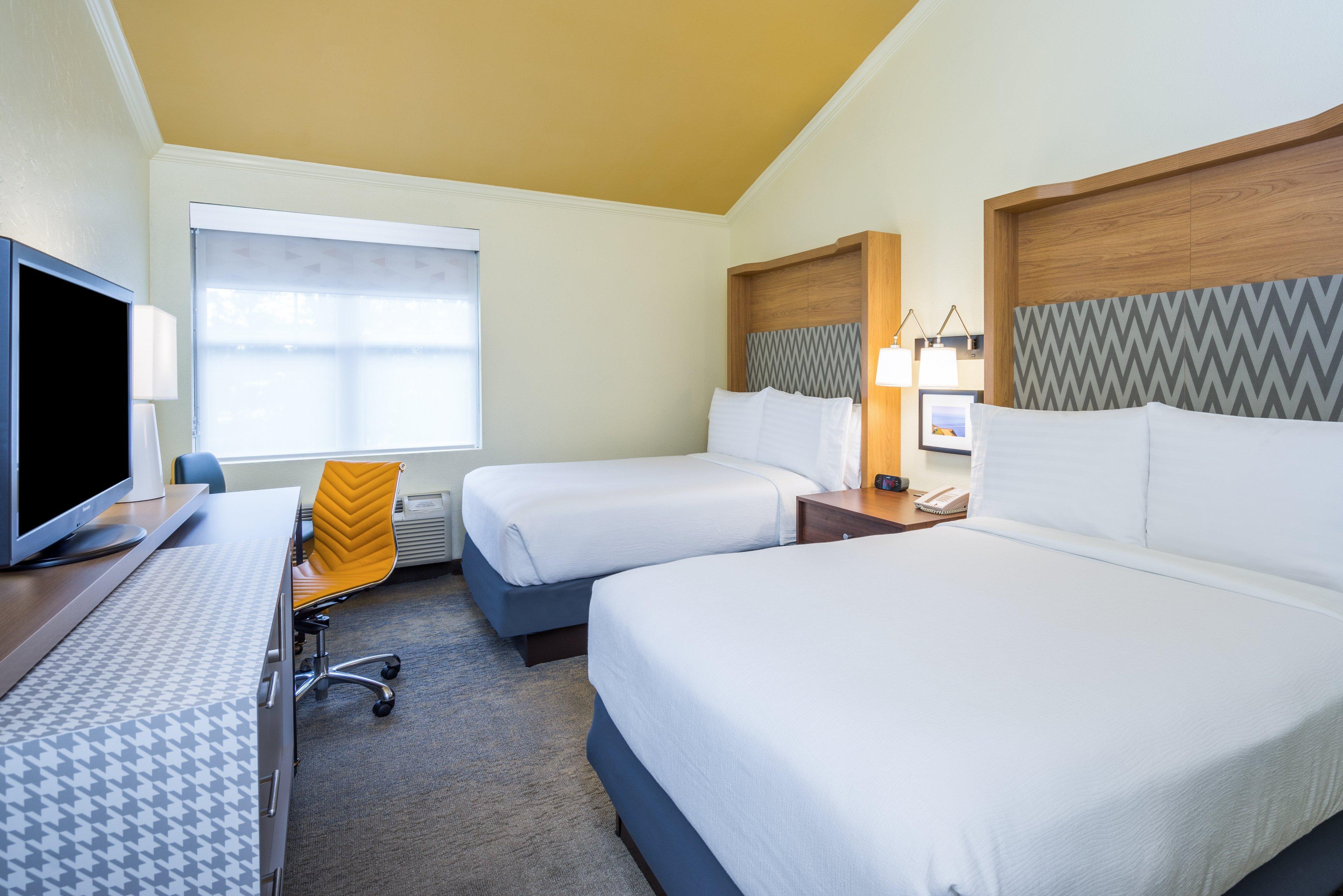 Holiday Inn Cape Cod - Hyannis By Ihg Exterior photo