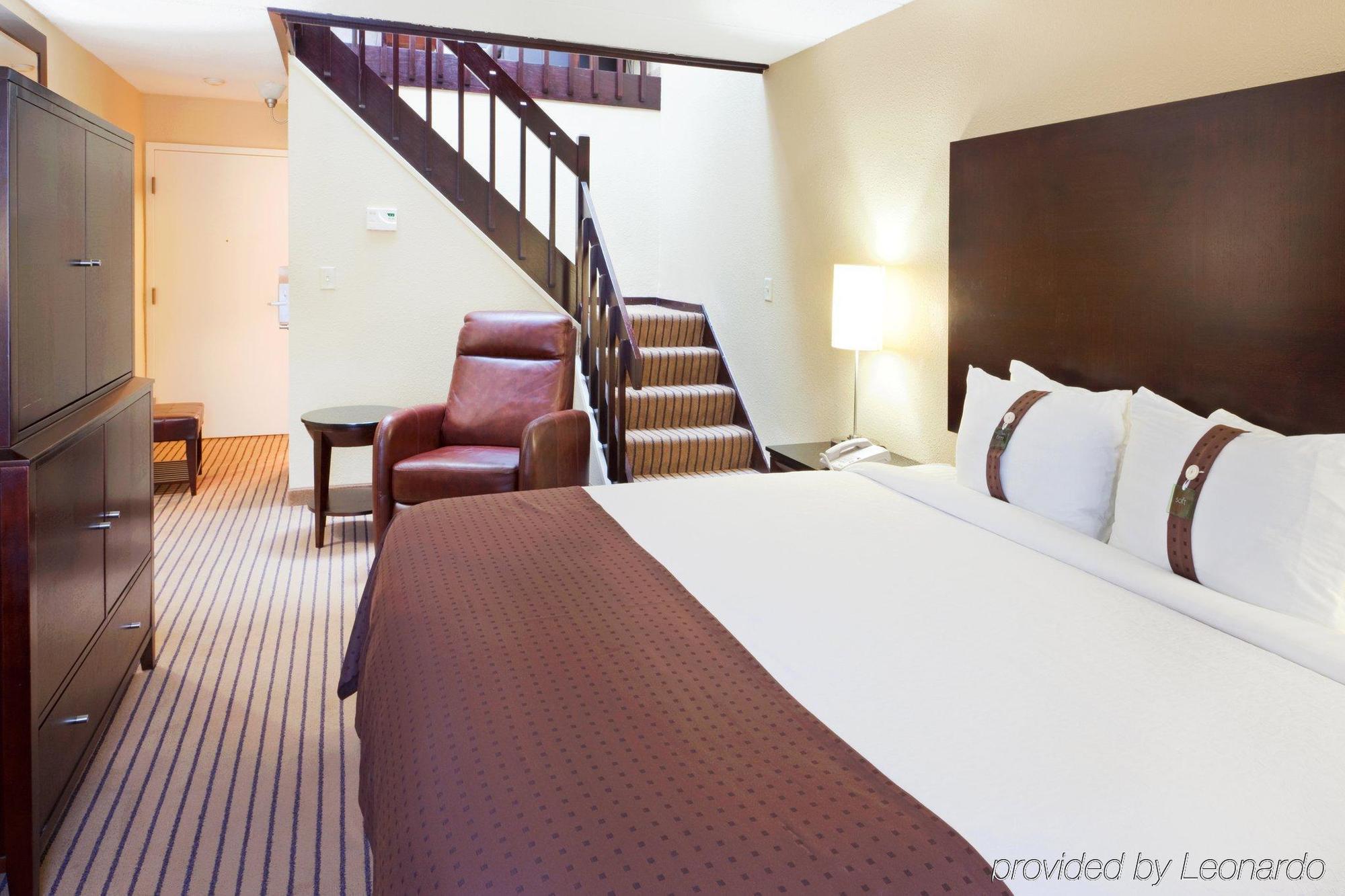 Holiday Inn Cape Cod - Hyannis By Ihg Room photo
