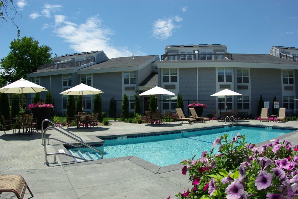 Holiday Inn Cape Cod - Hyannis By Ihg Exterior photo